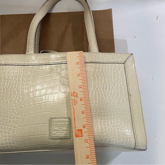LIZ Claiborne, satchel hand bag FAUX ALLIGATOR LARGE CREAM short handles - Picture 6 of 16